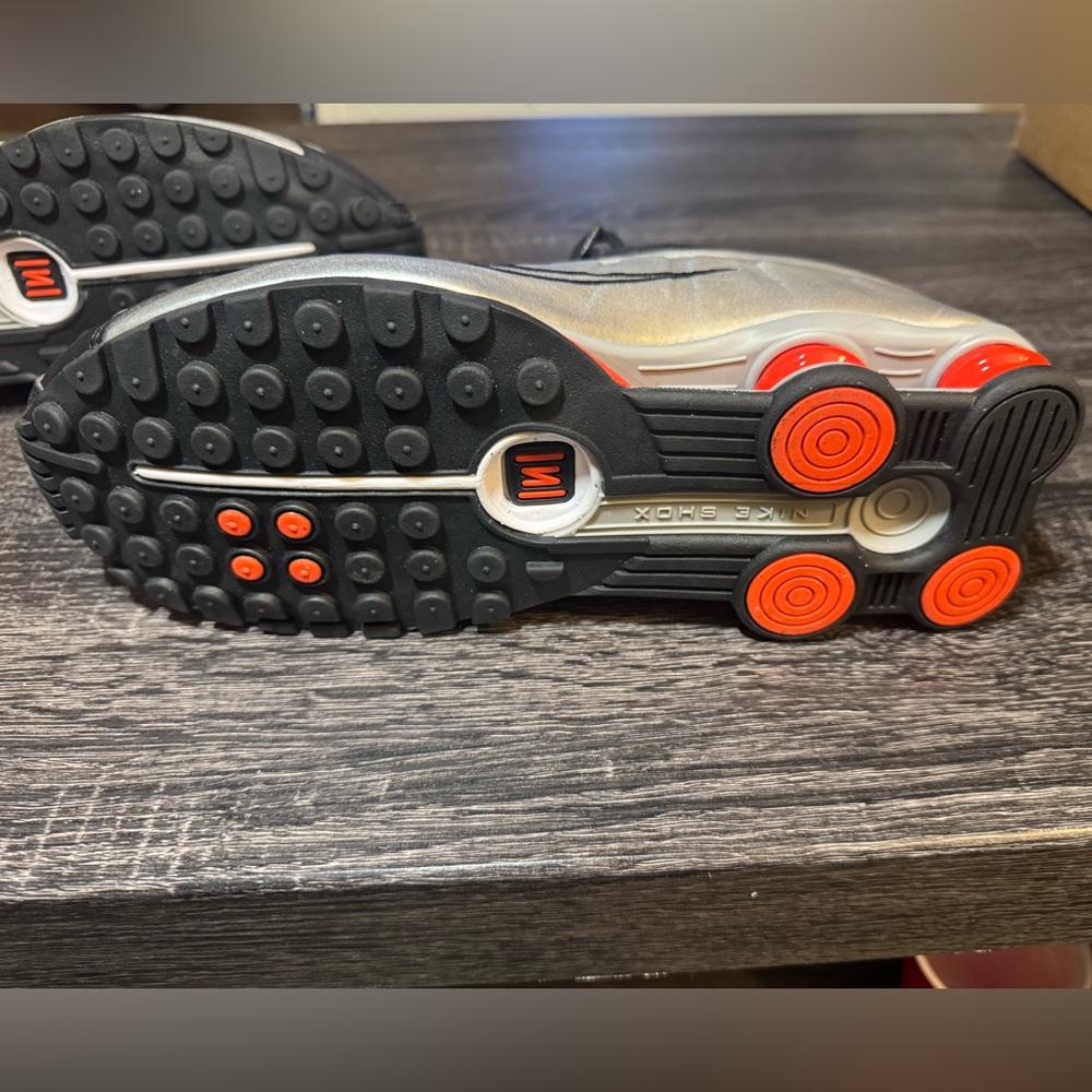 Nike Shox R4 - Picture 6 of 6